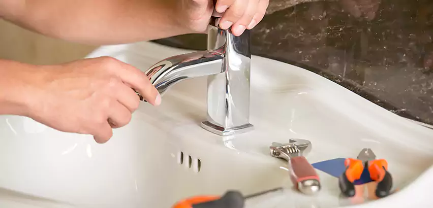 Bathtub Faucet Replacement in Los Angeles